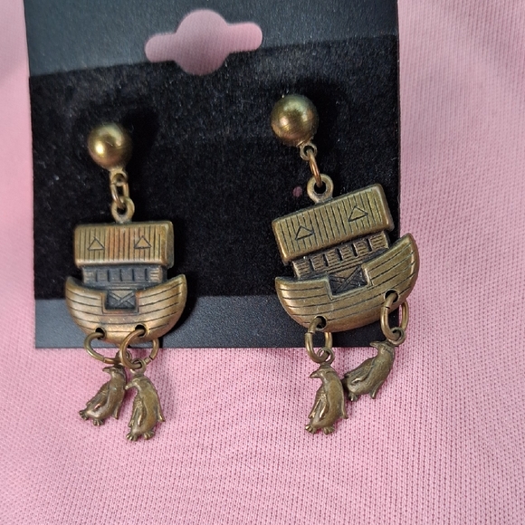 Jewelry - Vintage-Inspired Gold Tone Ark Drop Earrings Penguins